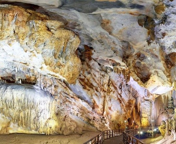 Động Thiên Đường - Động Phong Nha